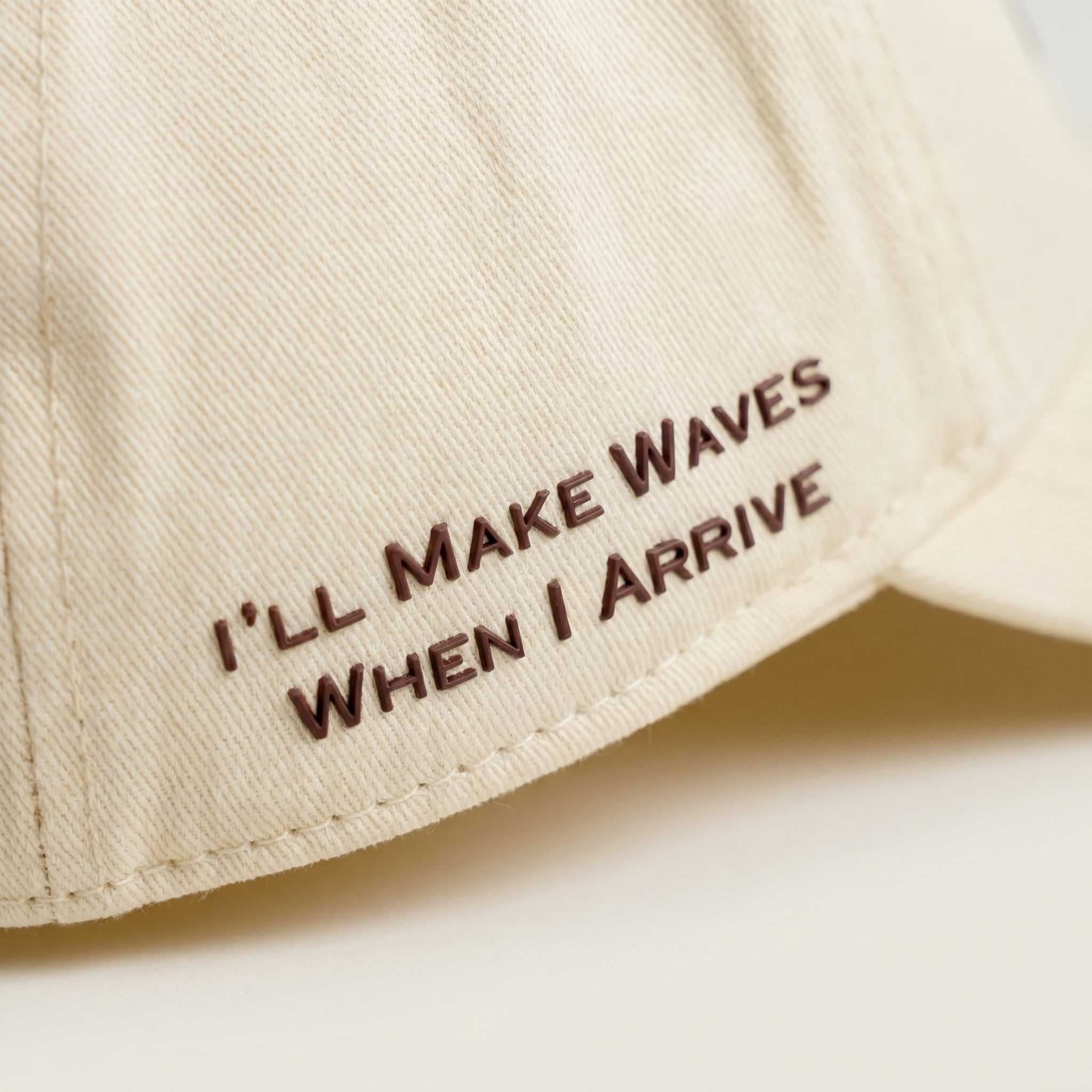 Côte Baseball Cap in Isla Crema with curved brim and Places | Moments patch